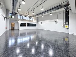 Carros Centre (D25), Factory #620558991